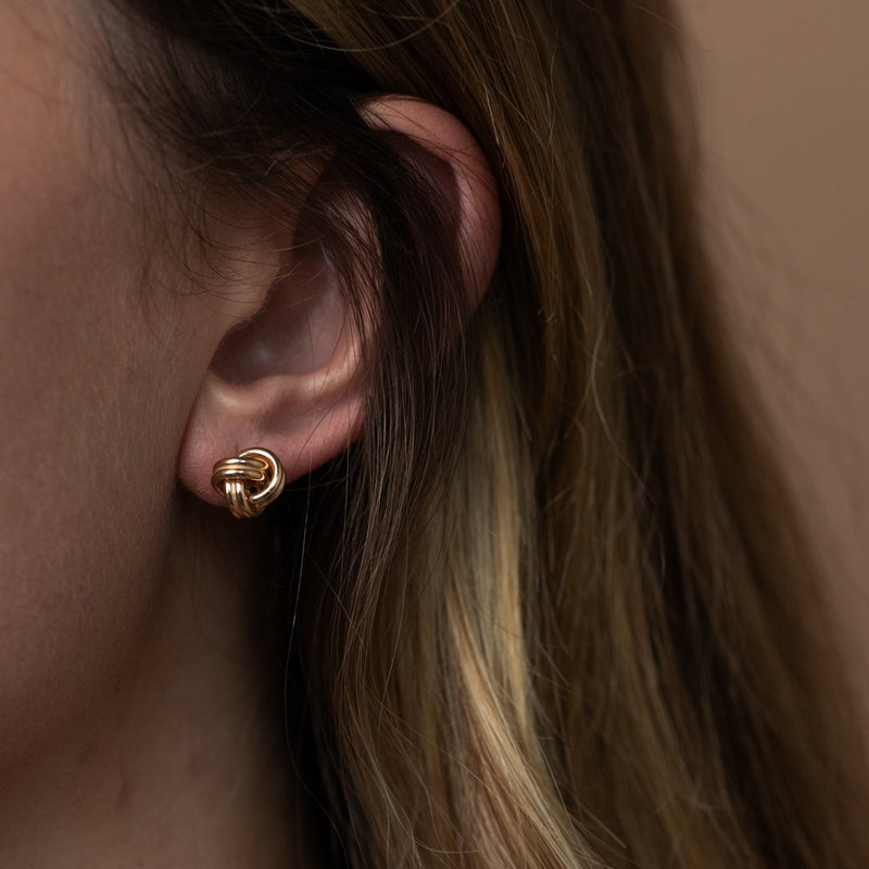 9 Carat yellow gold knot earrings