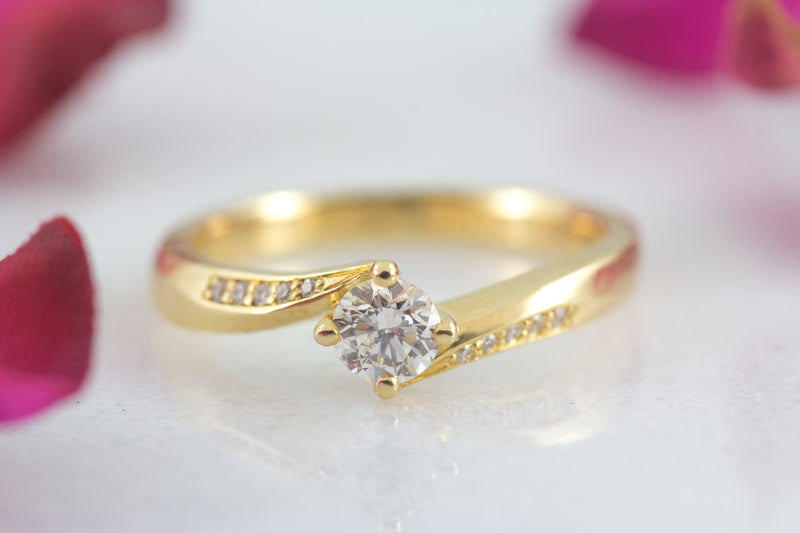 Thelma diamond engagement ring